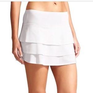 Athleta swagger skort in white. Size small.